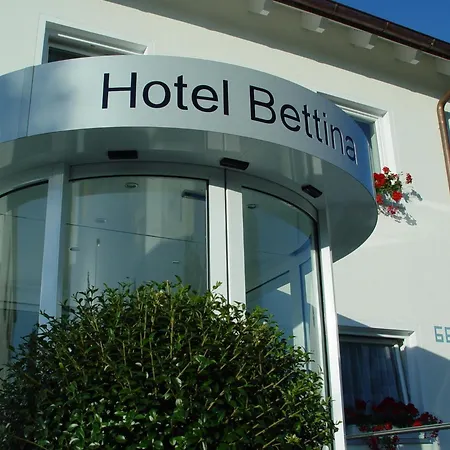 Bettina Garni Hotel 3*