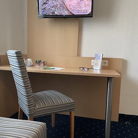 Bettina Garni Hotel 3*