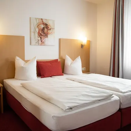 Bettina Garni Hotel 3*