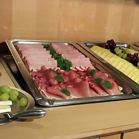 Bettina Garni Hotel
