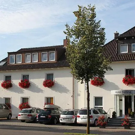 Hotel Bettina Garni 3*